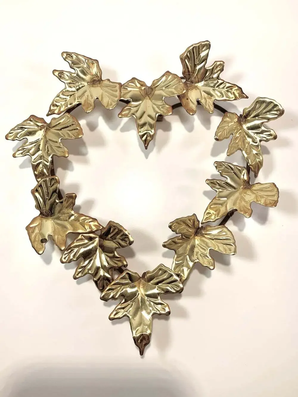 Brass Leaf Heart Wreath Wall wire hanging decor